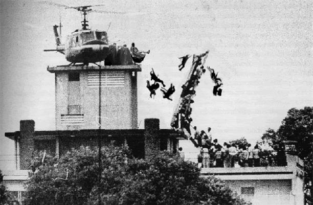 Không biết các thế hệ con cháu của họ suy nghĩ gì khi nhìn bức ảnh !