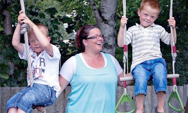 Trường hợp sinh đôi khác bố ở Việt Nam là một trong số ít những vụ tương tự trên thế giới, trong đó có Mỹ và Đan Mạch.