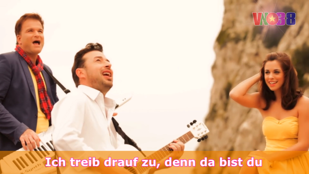 Wolkenfrei: Jeans T-Shirt und Freiheit & Du bist meine Insel