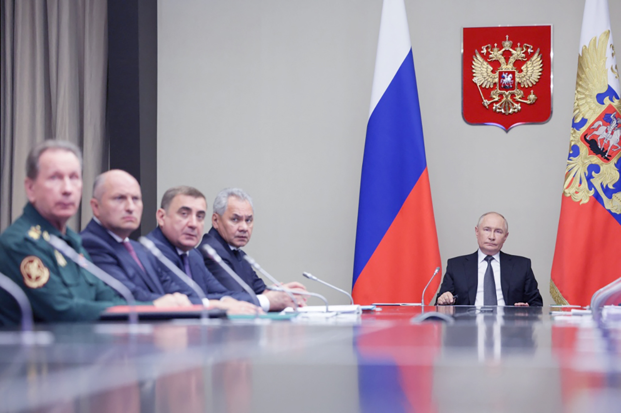 Một tuần sau khi Ukraine triển khai lực lượng lớn cùng xe tăng, thiết giáp tràn qua biên giới, tấn công tỉnh Kursk, Nga đã chặn được đà tiến của đối phương tại 5 khu vực.