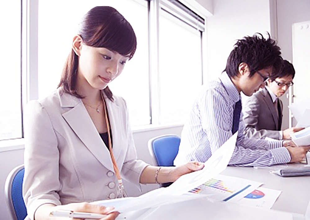 Người Việt các anh sẽ muôn đời khổ, đấy là vì các anh chỉ biết nghĩ đến những cái lợi lộc nhỏ của cá nhân mà không biết nghĩ đến cái lợi lớn của chung