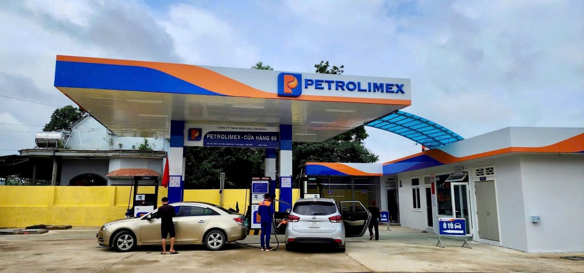 Bộ Công Thương cho biết, nguồn cung xăng dầu tháng 3 cơ bản được bảo đảm, khuyến nghị người dân bình tĩnh, tiết kiệm năng lượng, duy trì cung ứng ổn định.